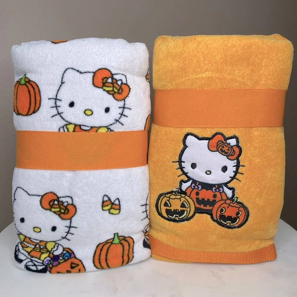 NEW!! Hello Kitty Halloween Hand Towels 2 packs